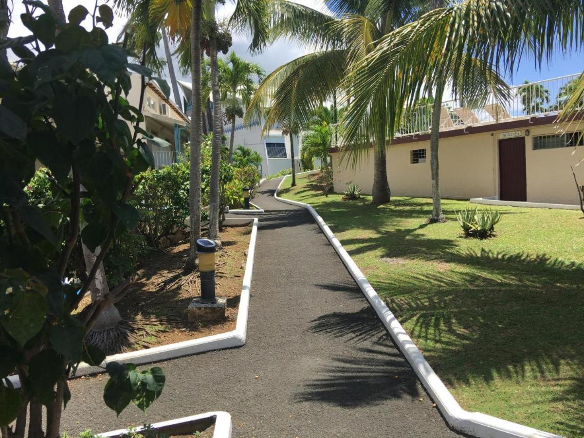 Superbe Studio Avec Piscine, Au Coeur De La Marina! Village Soleil ! Proche Aeroport & Ferry ル・ゴジエ エクステリア 写真