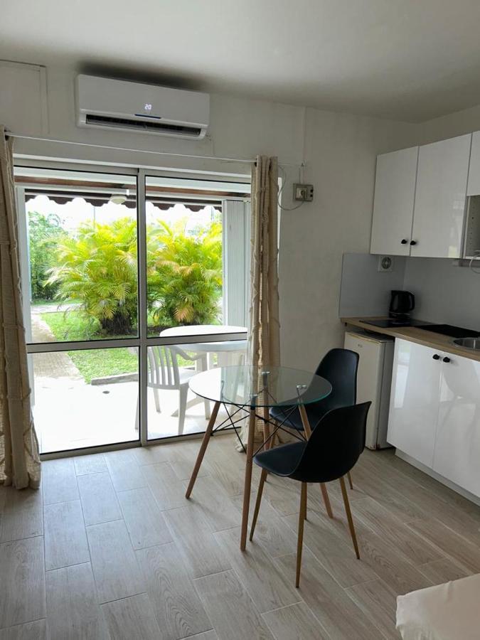 Superbe Studio Avec Piscine, Au Coeur De La Marina! Village Soleil ! Proche Aeroport & Ferry ル・ゴジエ エクステリア 写真
