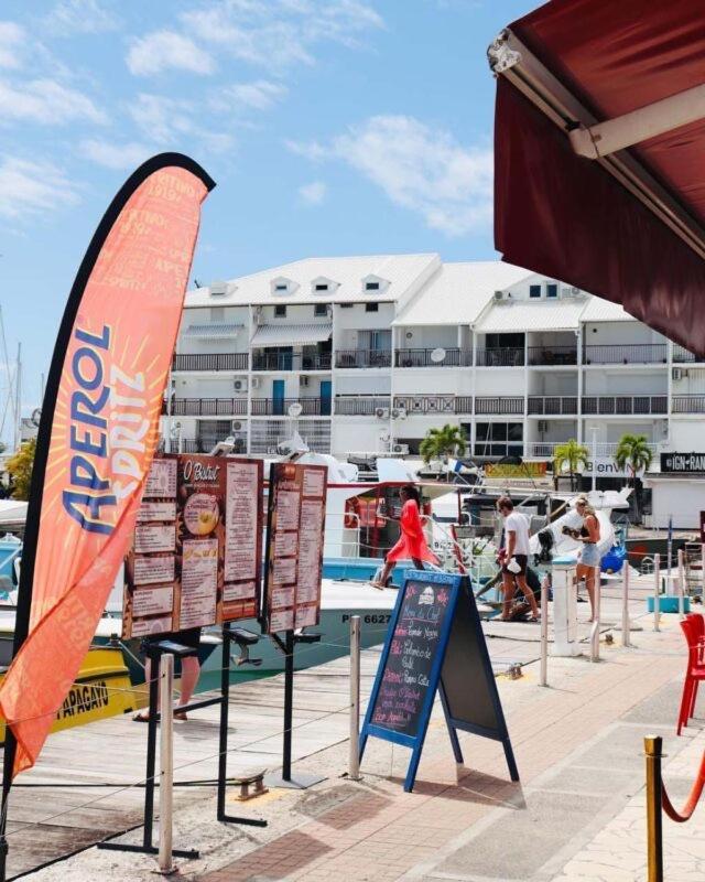 Superbe Studio Avec Piscine, Au Coeur De La Marina! Village Soleil ! Proche Aeroport & Ferry ル・ゴジエ エクステリア 写真